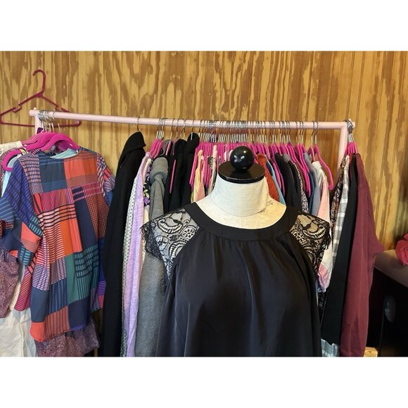 Torrid Studio Crepe Lace Trim Sleeves Blouse Black Solid High Neck Sz 3 (3X) - Picture 3 of 11